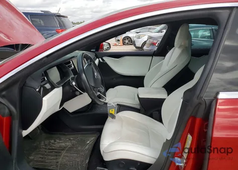 2017 Tesla Model S from USA, damaged, VIN 5YJSA1E29HF184518